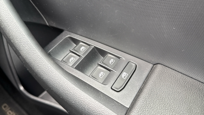 Skoda Rapid Spaceback 1.2 TSI 90 SE Tech 5dr Petrol Hatchback